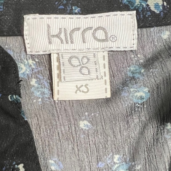 Kirra Womens Blouse Ruffle Blue Floral Button Down Sleeveless Top XS - Picture 5 of 10